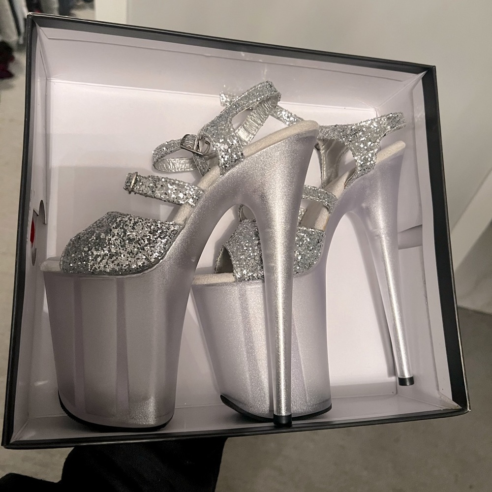 Pleaser glitter sandals